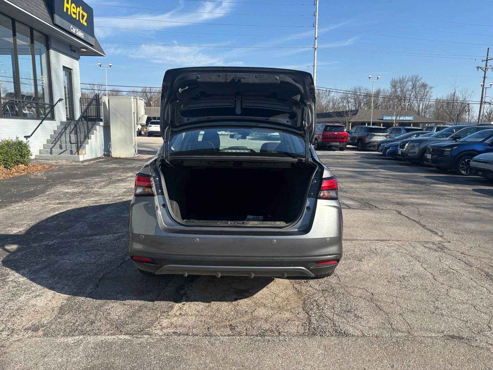 Used 2025 Nissan Versa SV image 29