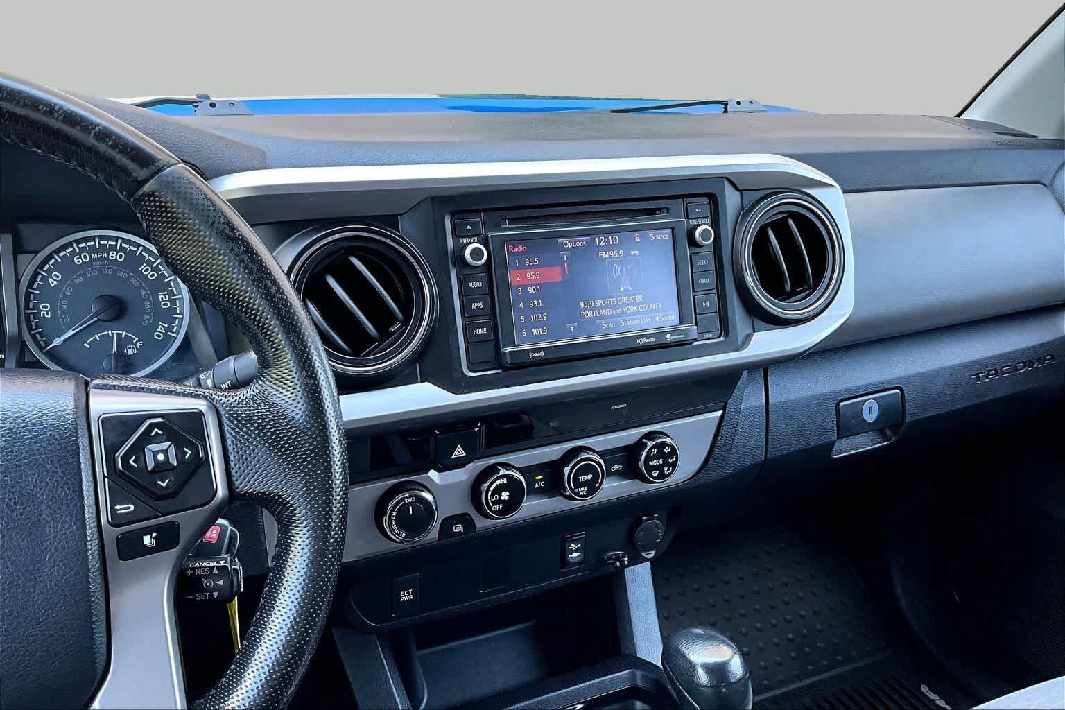 Certified 2016 Toyota Tacoma SR5 w/ SR5 Appearance Package (SN) AWD/4WD image 7