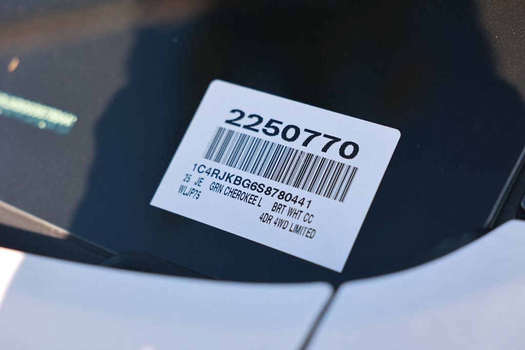 New 2025 Jeep Grand Cherokee L Limited image 37