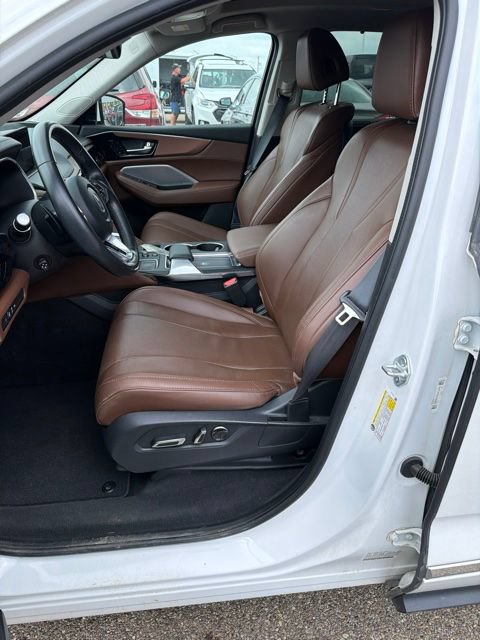 Used 2023 Acura MDX SH-AWD w/ Technology Package image 5