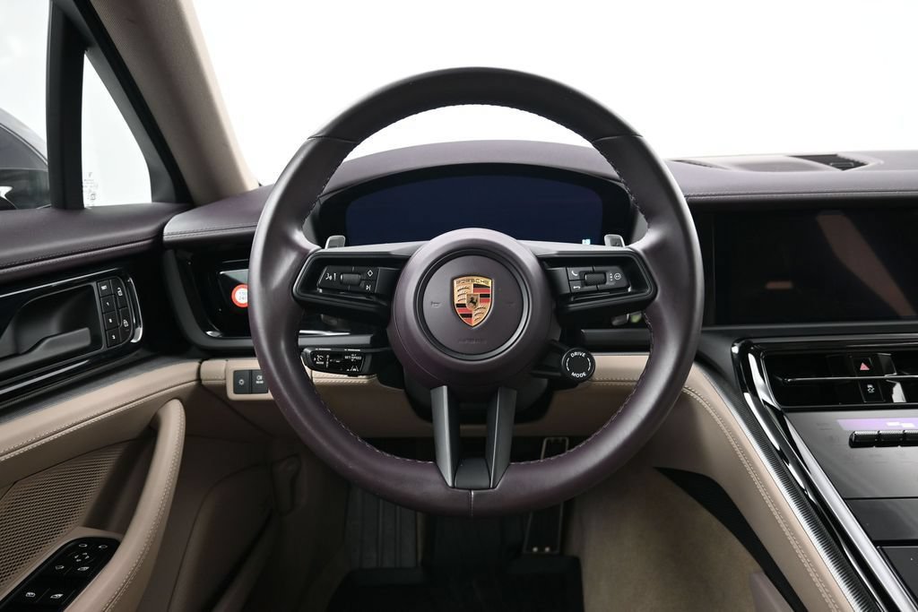 Certified 2024 Porsche Panamera image 12