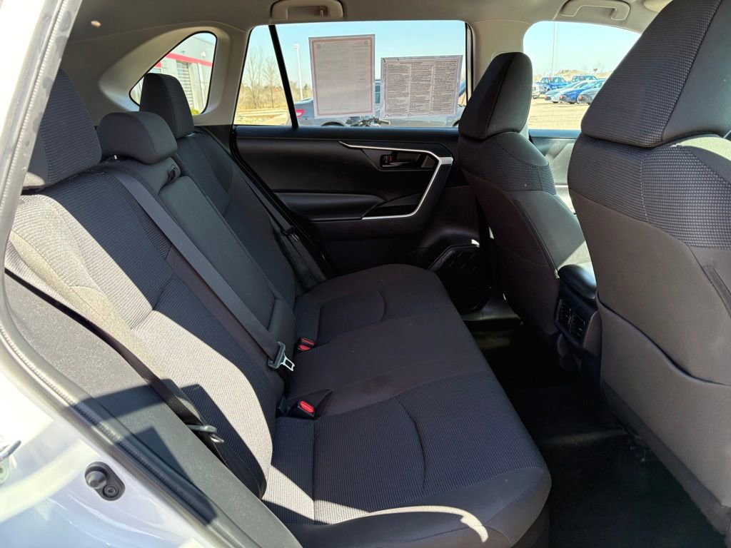 Certified 2025 Toyota RAV4 LE AWD/4WD image 16