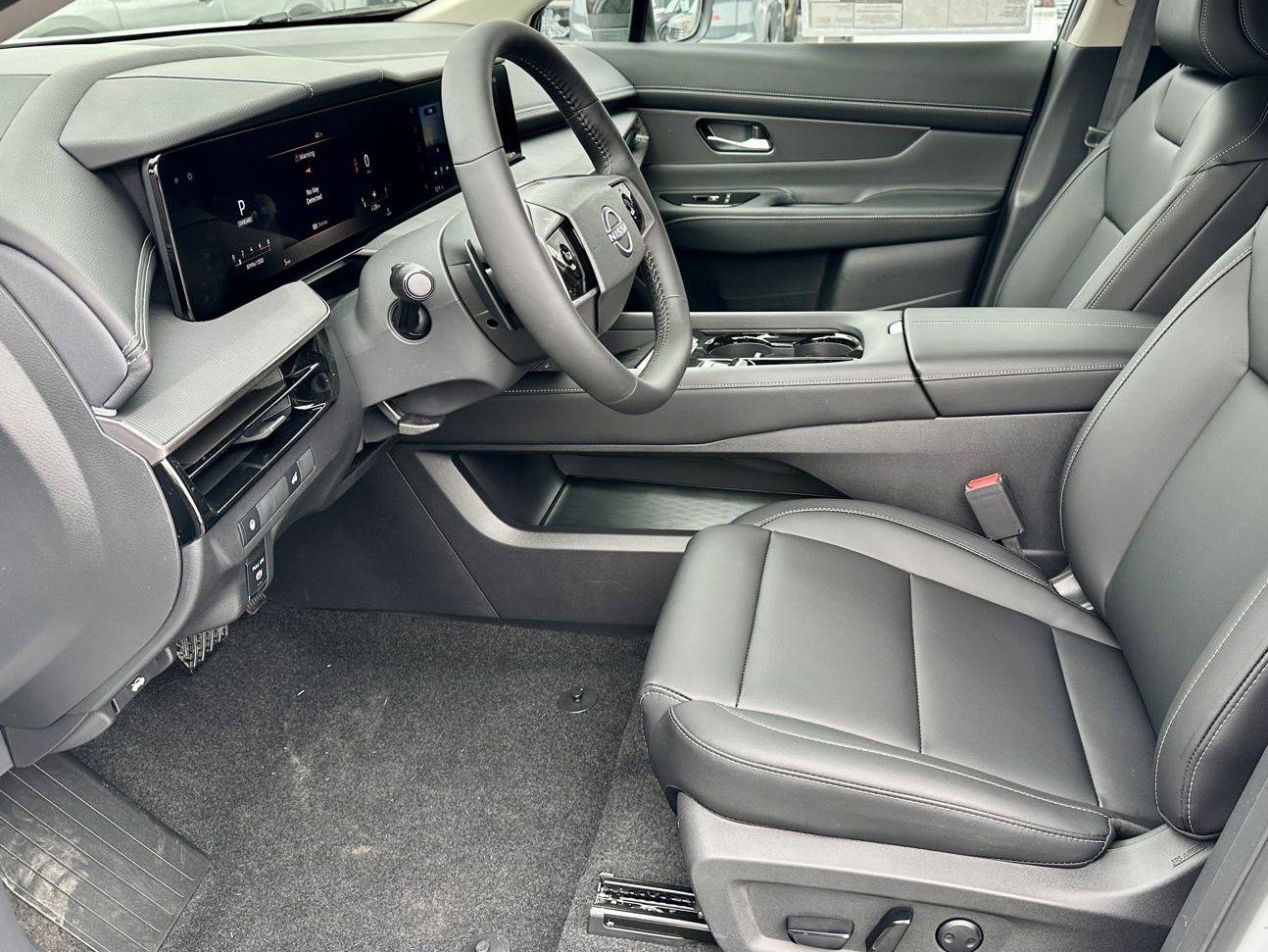 Used 2025 Nissan Murano SV image 27