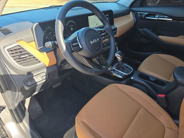 Used 2024 Kia Seltos EX FWD image 10