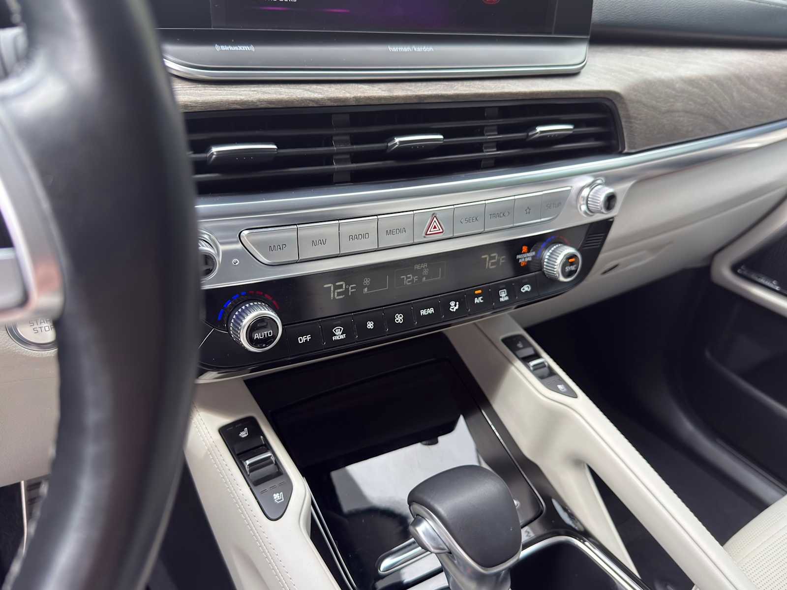 Certified 2022 Kia Telluride SX w/ SX Prestige Package image 16