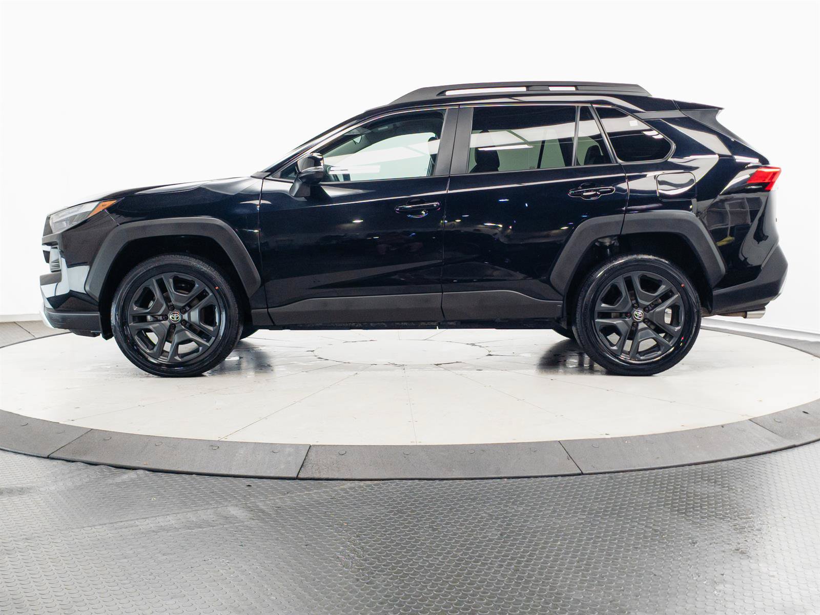 Certified 2024 Toyota RAV4 Adventure AWD/4WD image 7