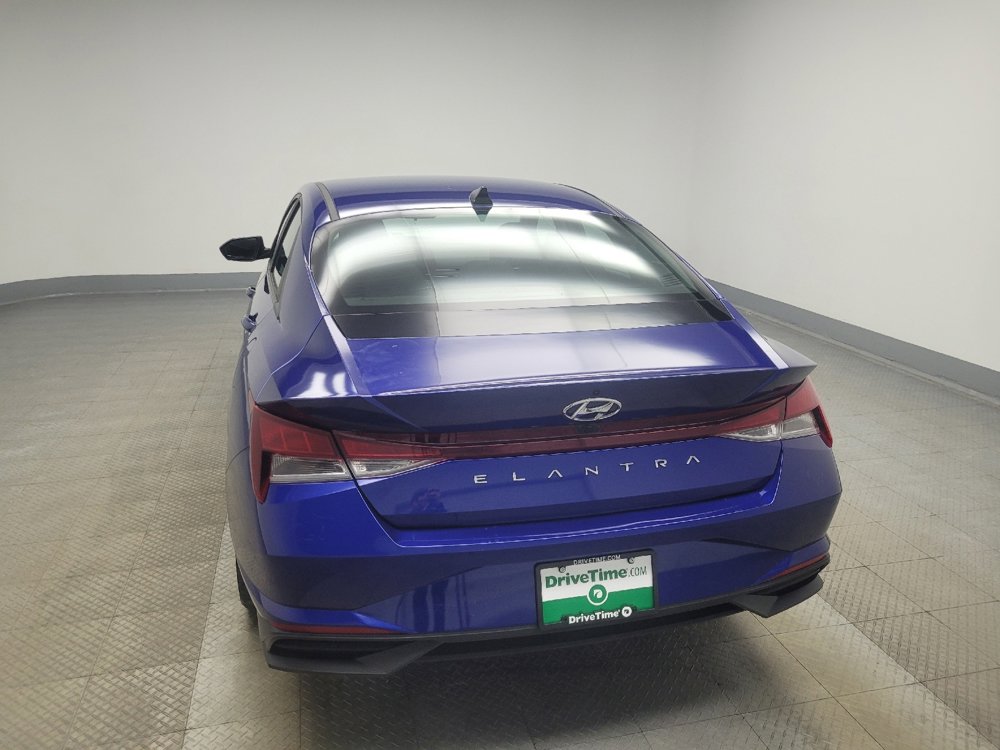 Used 2023 Hyundai Elantra SEL w/ Convenience Package image 6