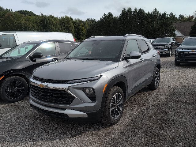 Used 2024 Chevrolet TrailBlazer LT w/ Driver Confidence Package