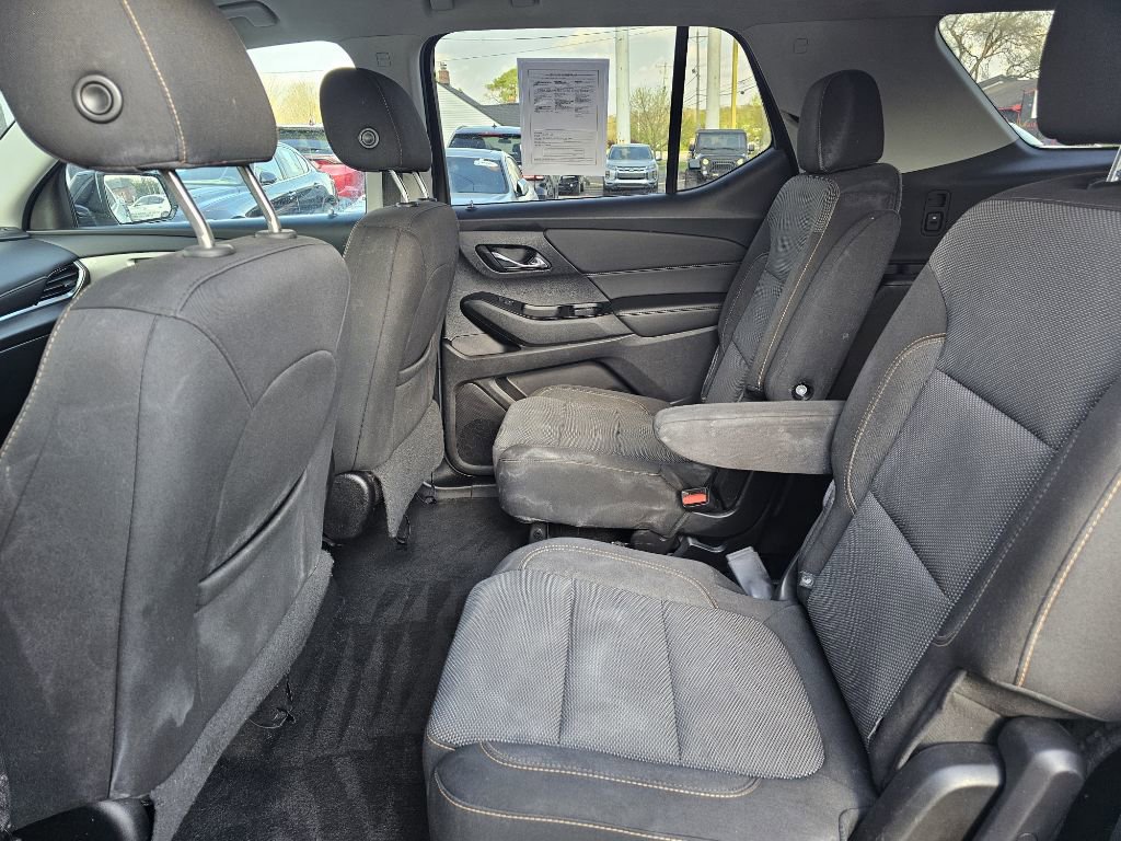 Used 2019 Chevrolet Traverse LT FWD image 25