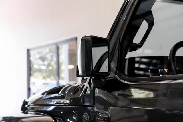 Used 2025 Jeep Gladiator Sport image 44