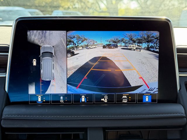 Used 2021 Chevrolet Tahoe Z71 w/ Luxury Package image 14