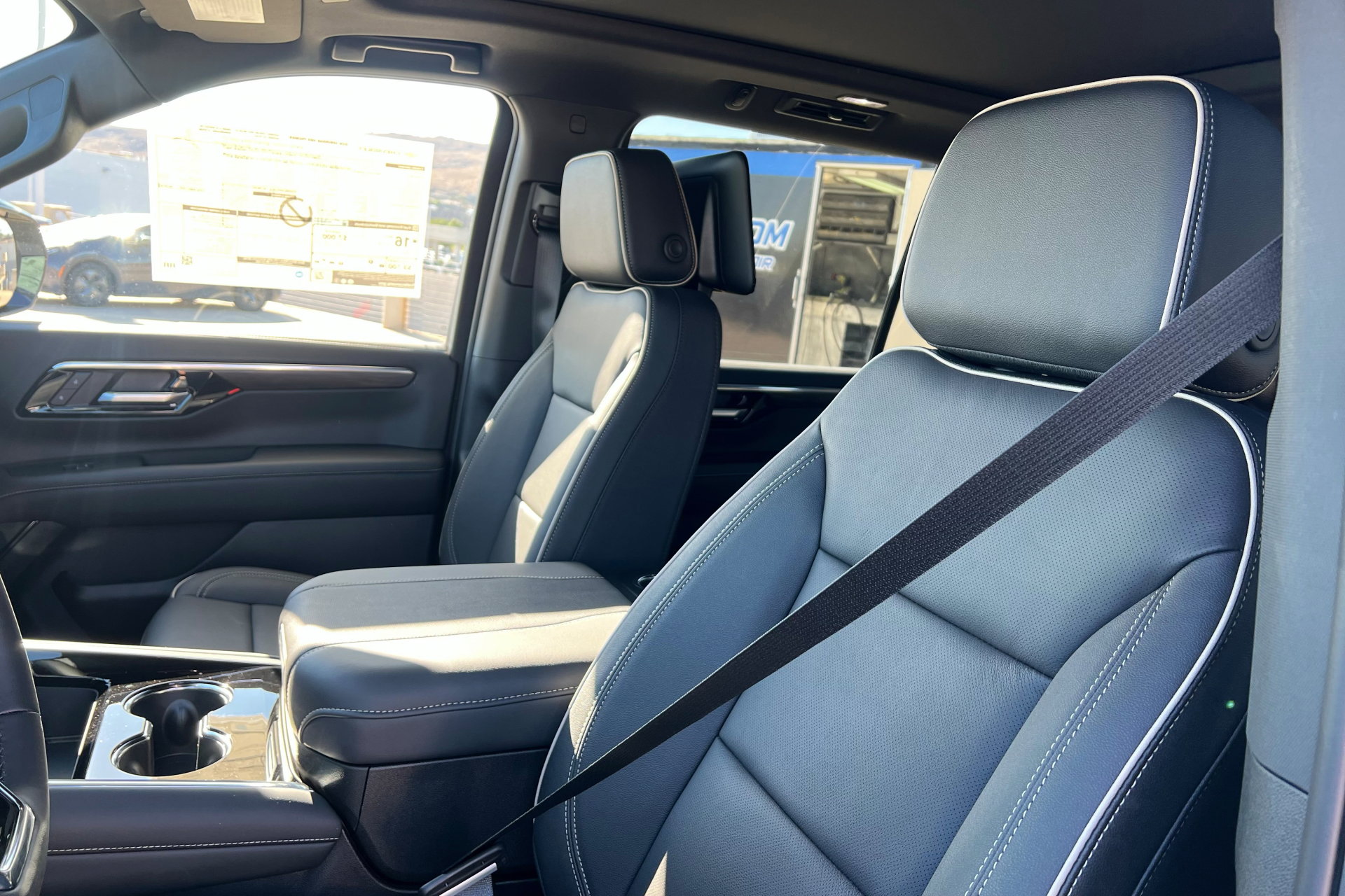 New 2026 Chevrolet Suburban Premier image 19