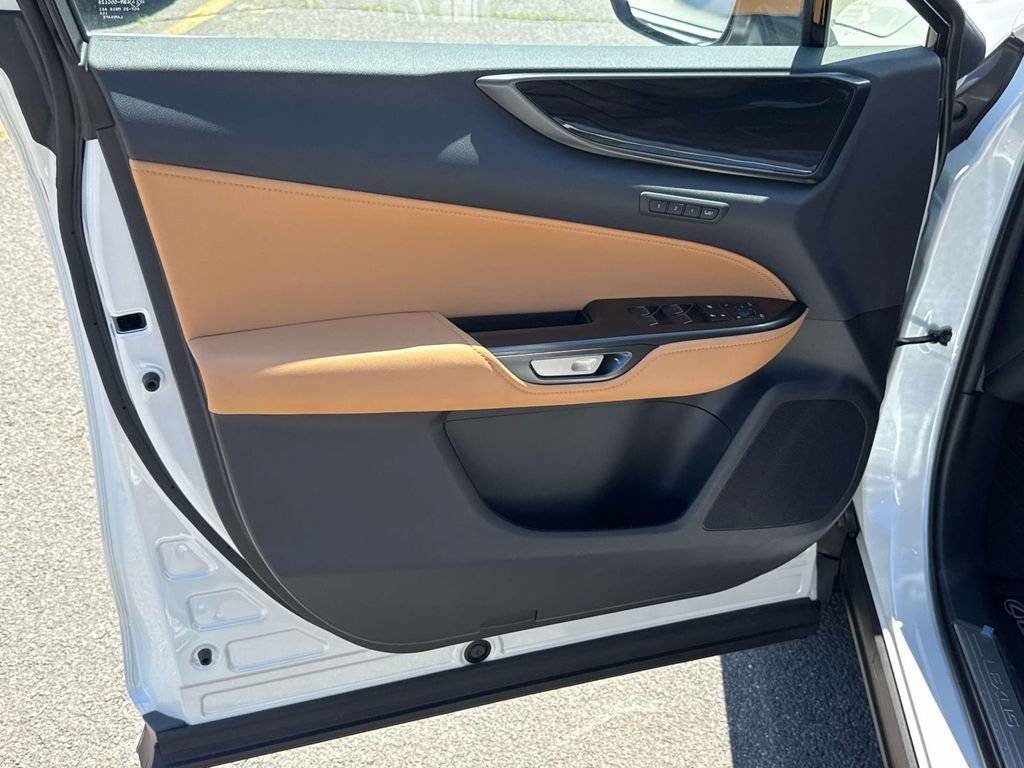 Used 2025 Lexus NX 350 AWD w/ Accessory Package (P2) image 12