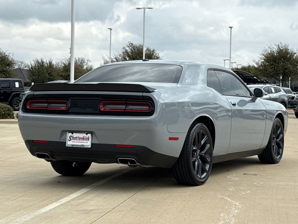 Used 2022 Dodge Challenger SXT w/ Blacktop Package image 7