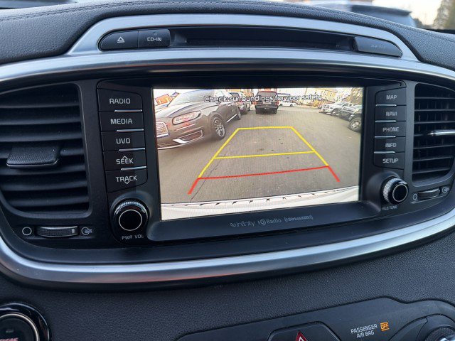 Used 2017 Kia Sorento SX image 23