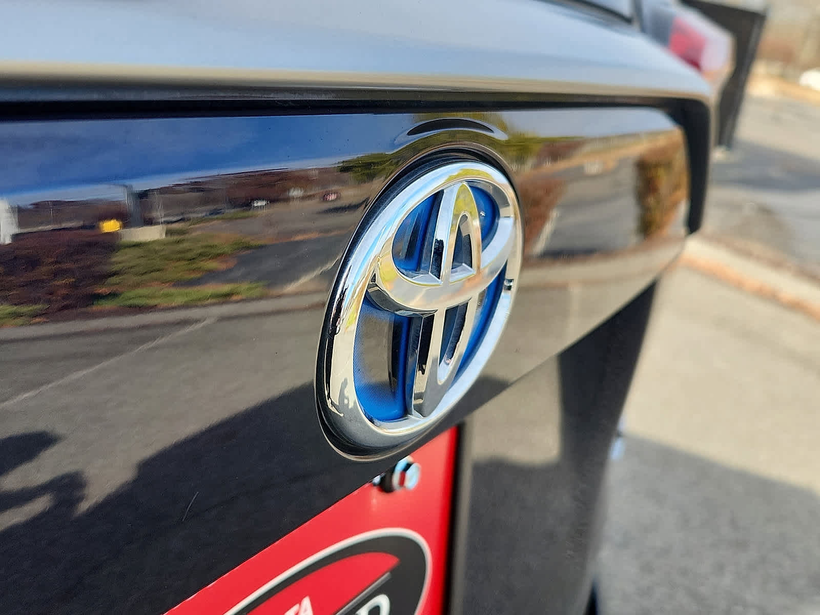 Certified 2023 Toyota RAV4 XSE image 31