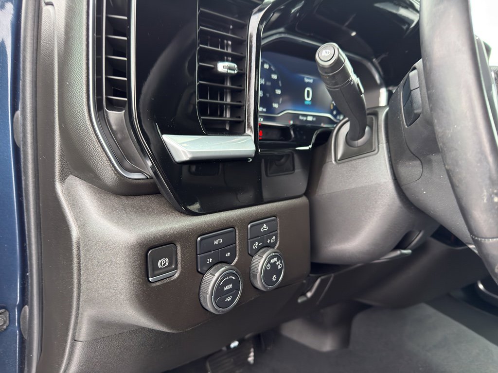 Used 2022 Chevrolet Silverado 1500 LT image 14