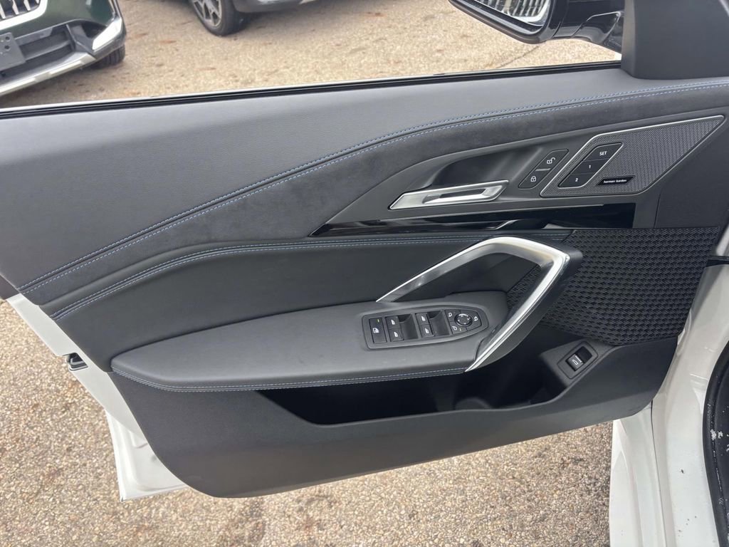 New 2026 BMW X2 xDrive28i w/ Technology Package image 11