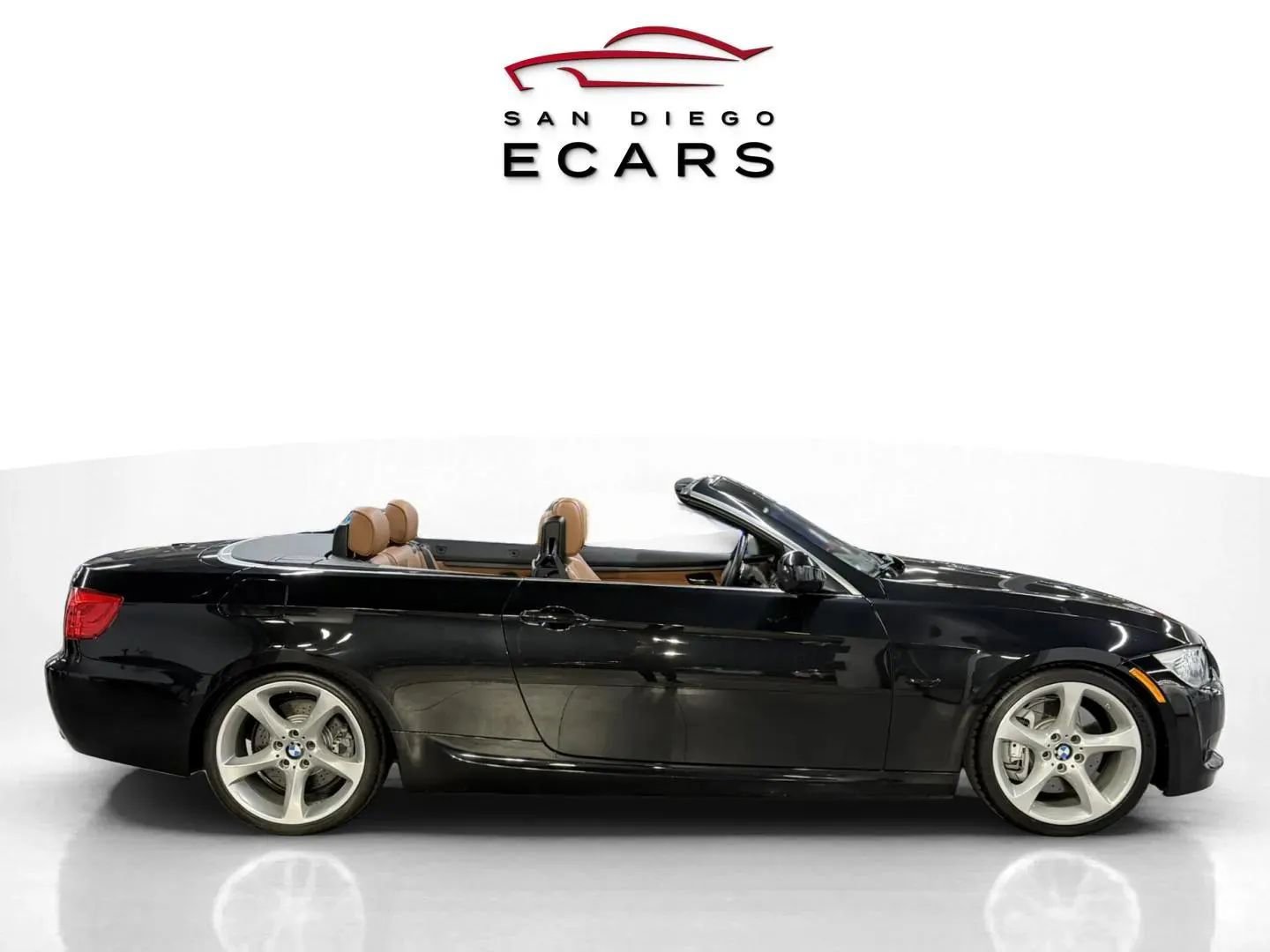 Used 2013 BMW 335i 335i Convertible 2D image 4