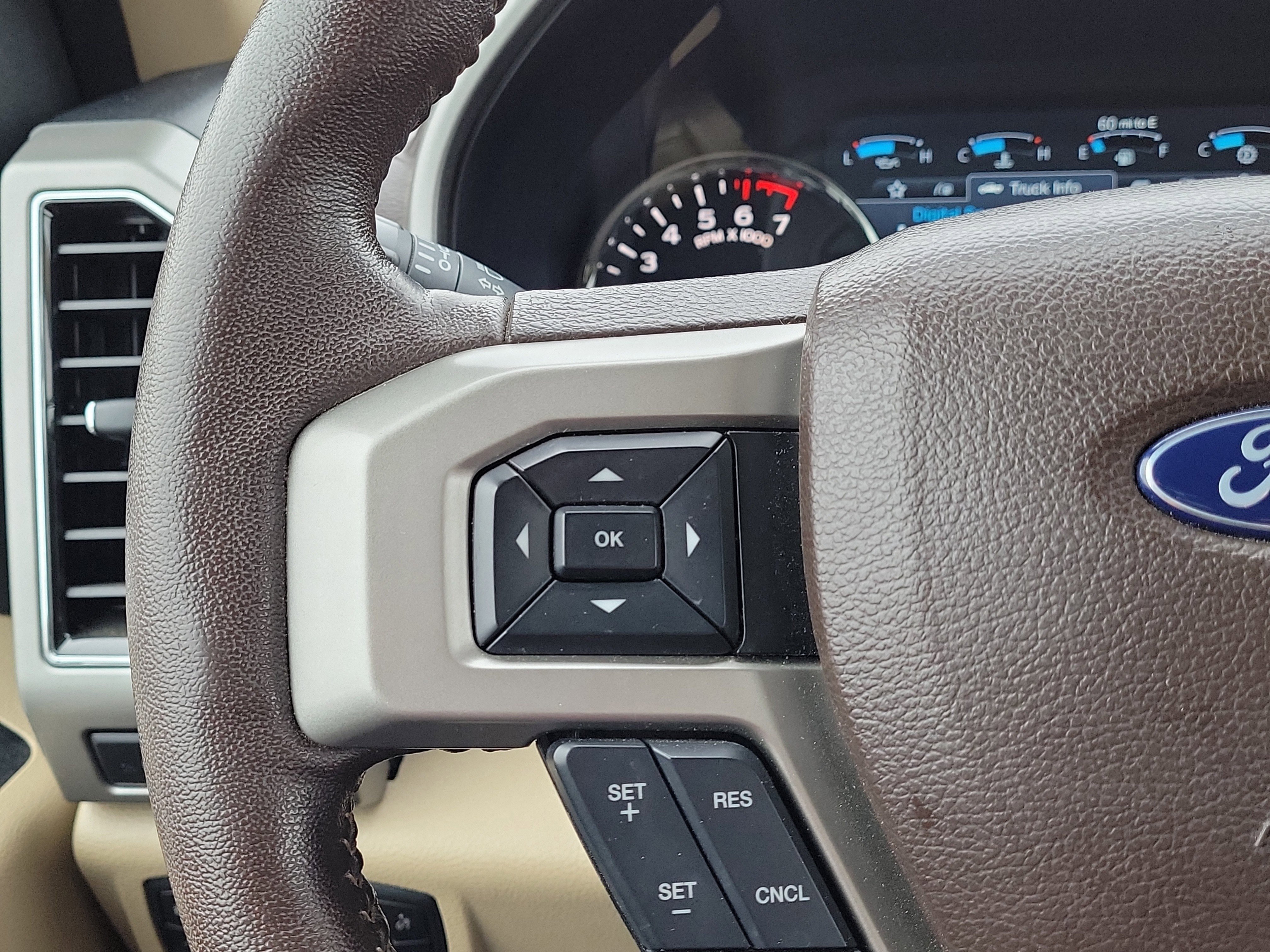 Certified 2020 Ford F150 Lariat w/ Equipment Group 502A Luxury image 22