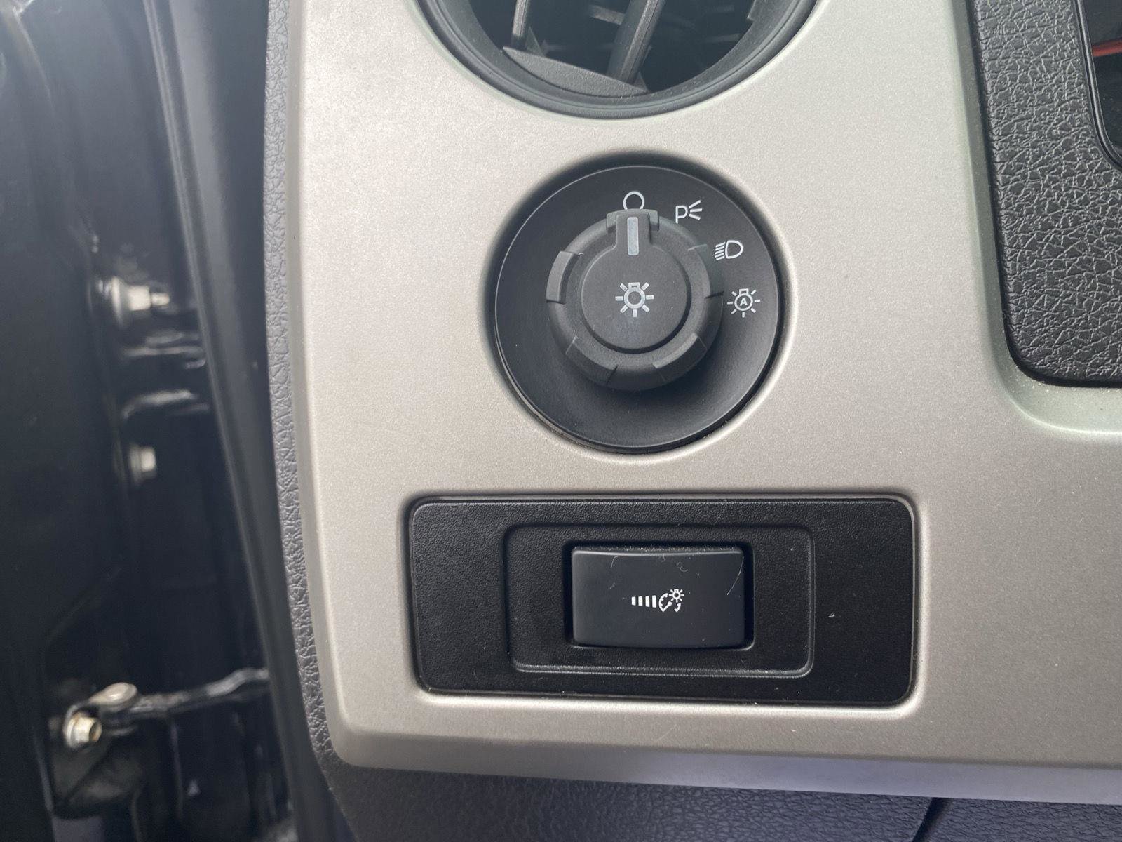 Used 2011 Ford F150 Raptor w/ Raptor Luxury Pkg image 14