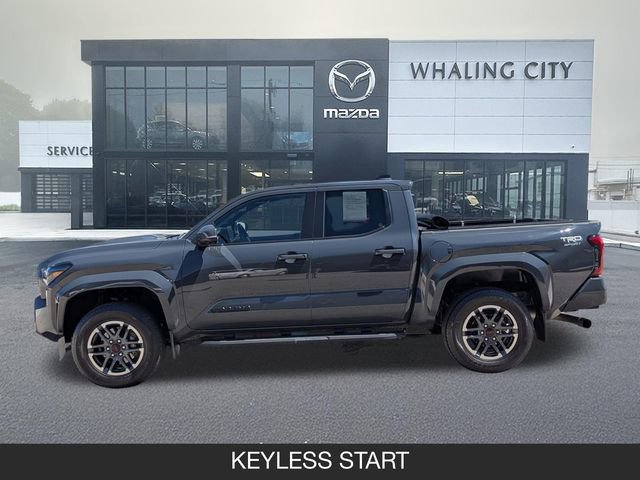 Used 2024 Toyota Tacoma TRD Sport w/ TRD Sport Premium Package AWD/4WD image 5