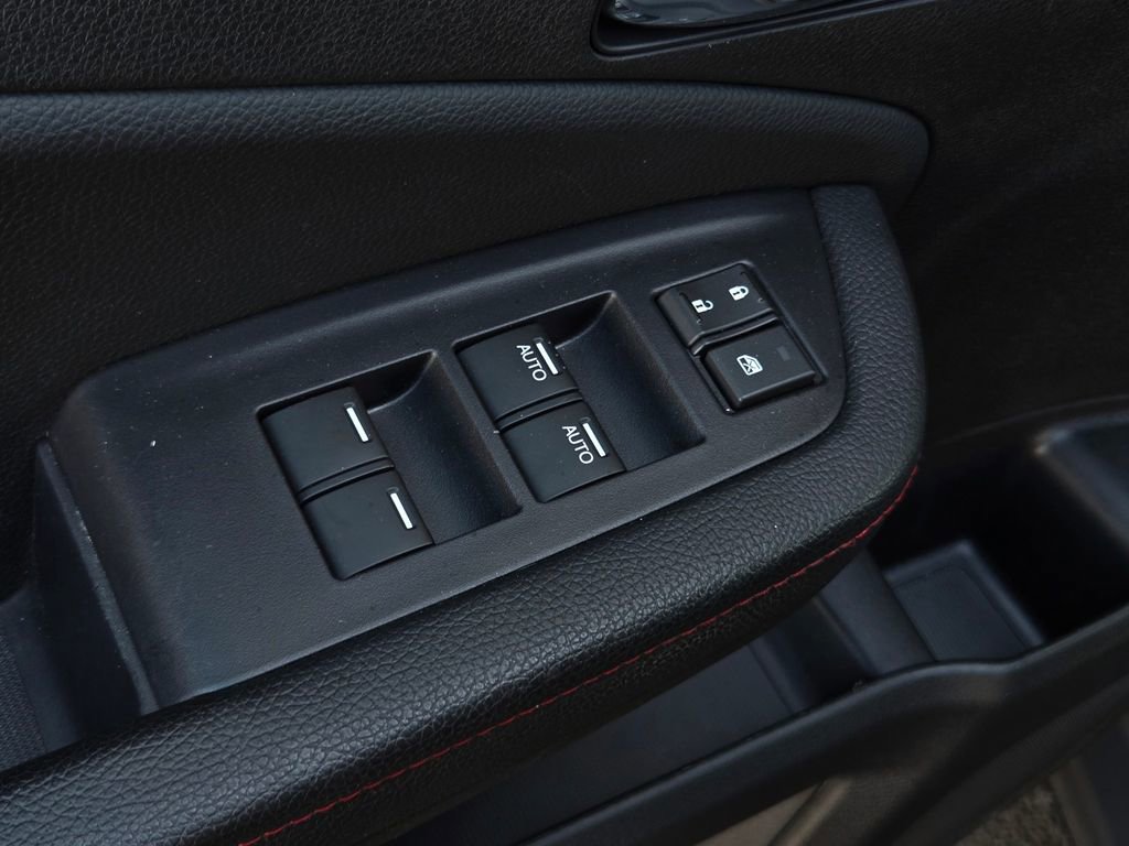 Used 2025 Honda Ridgeline Black Edition image 11