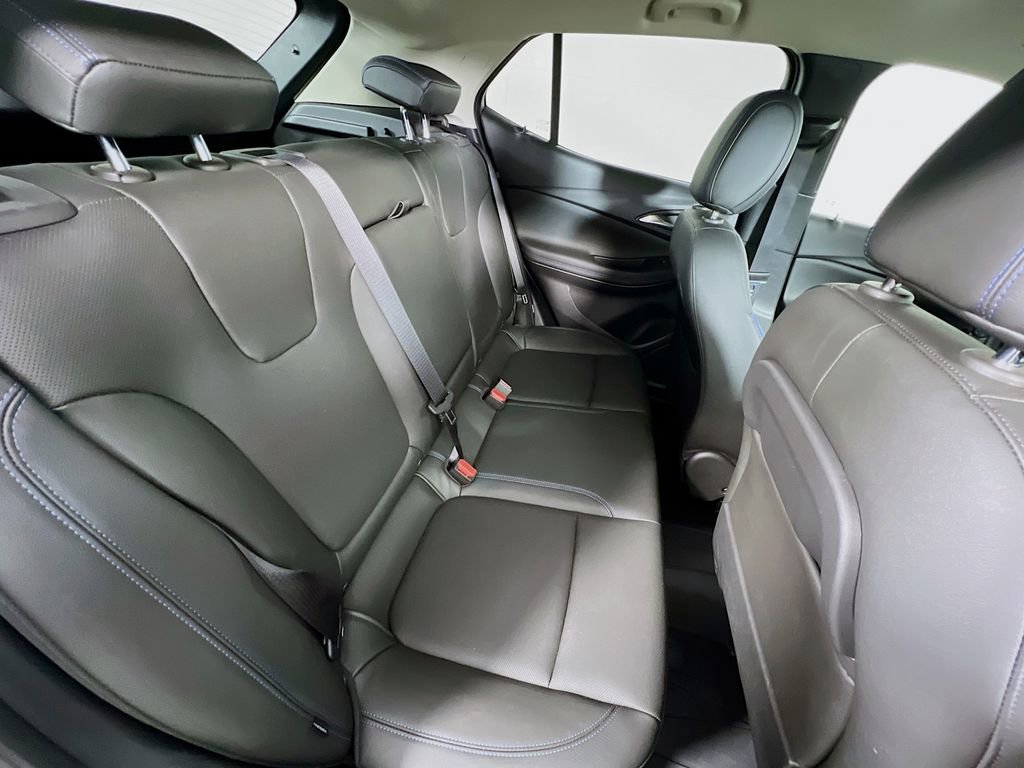 Certified 2025 Buick Encore GX Sport Touring w/ Advanced Technology Package image 27