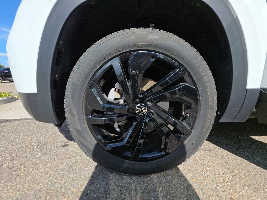 Used 2023 Volkswagen Atlas SE w/ Panoramic Sunroof Package AWD/4WD image 29