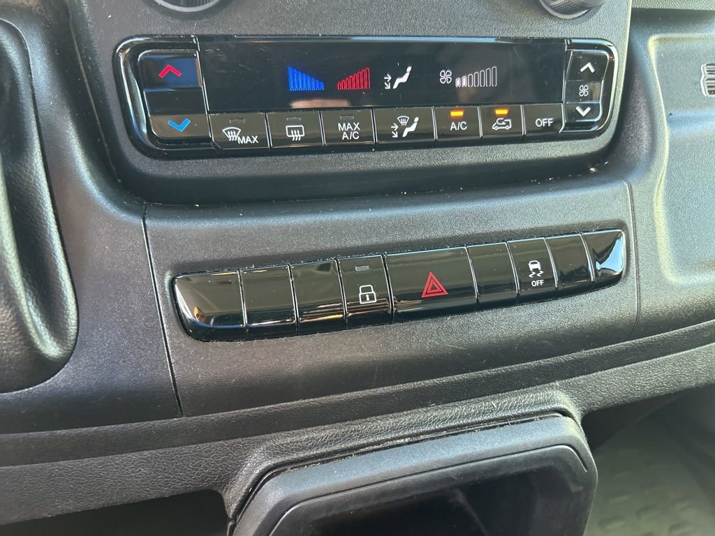 Used 2025 RAM ProMaster 2500 w/ Convenience Group image 33