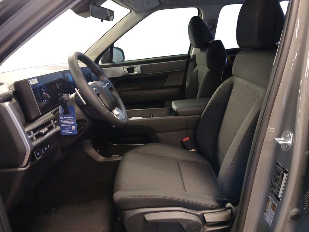 New 2026 Hyundai Santa Fe SE image 9