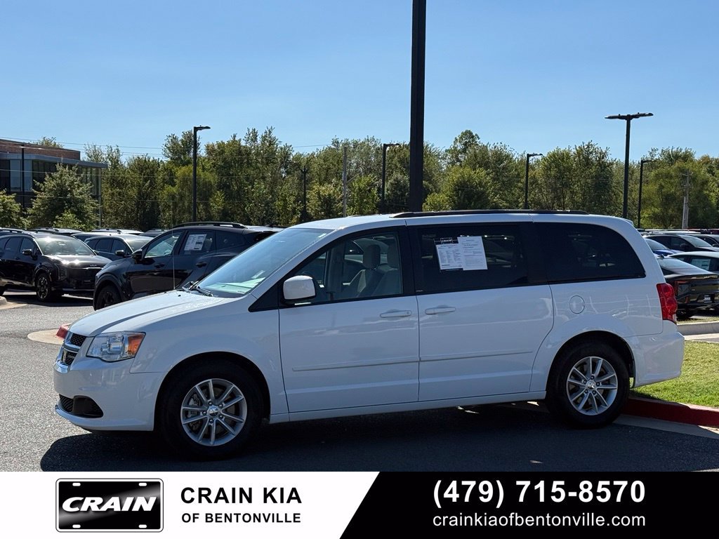 Used 2014 Dodge Grand Caravan SXT w/ UConnect Hands-Free Group FWD image 4