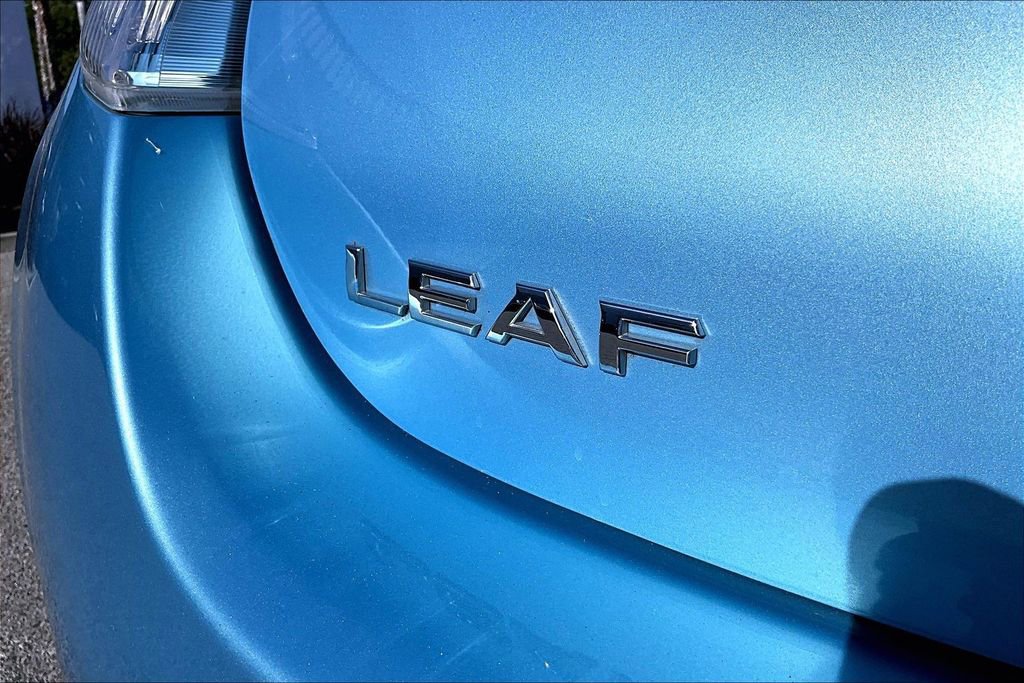 Used 2015 Nissan Leaf S w/ Charge Package FWD image 24