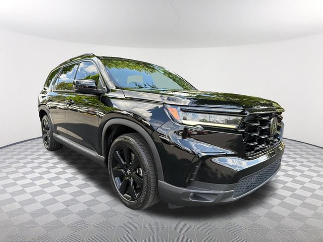 Used 2025 Honda Pilot Black Edition image 3