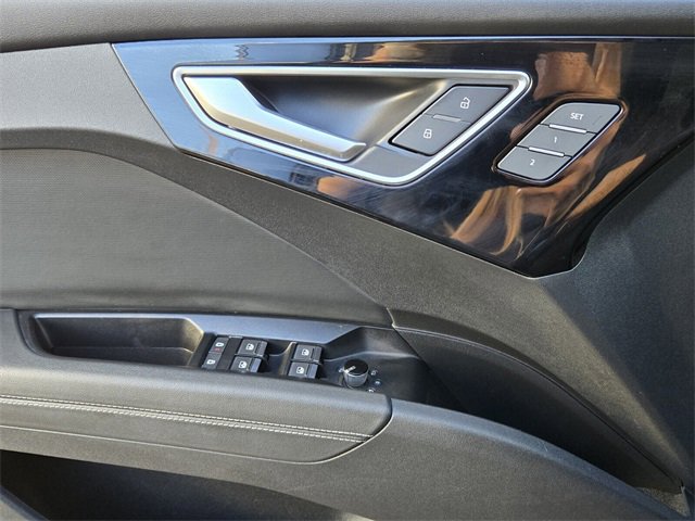 Used 2022 Audi Q4 e-tron Premium Plus image 23