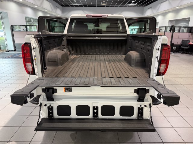 Used 2023 GMC Sierra 1500 Elevation AWD/4WD image 11