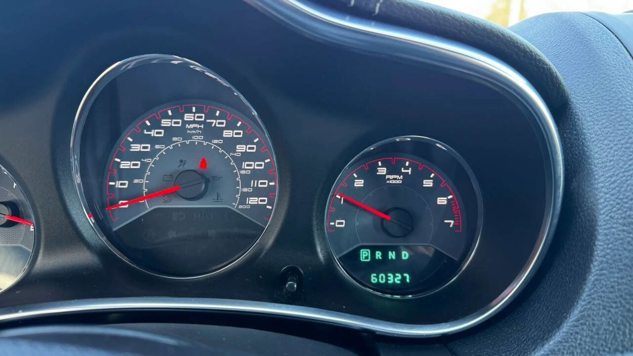 Used 2014 Dodge Avenger SE FWD image 25
