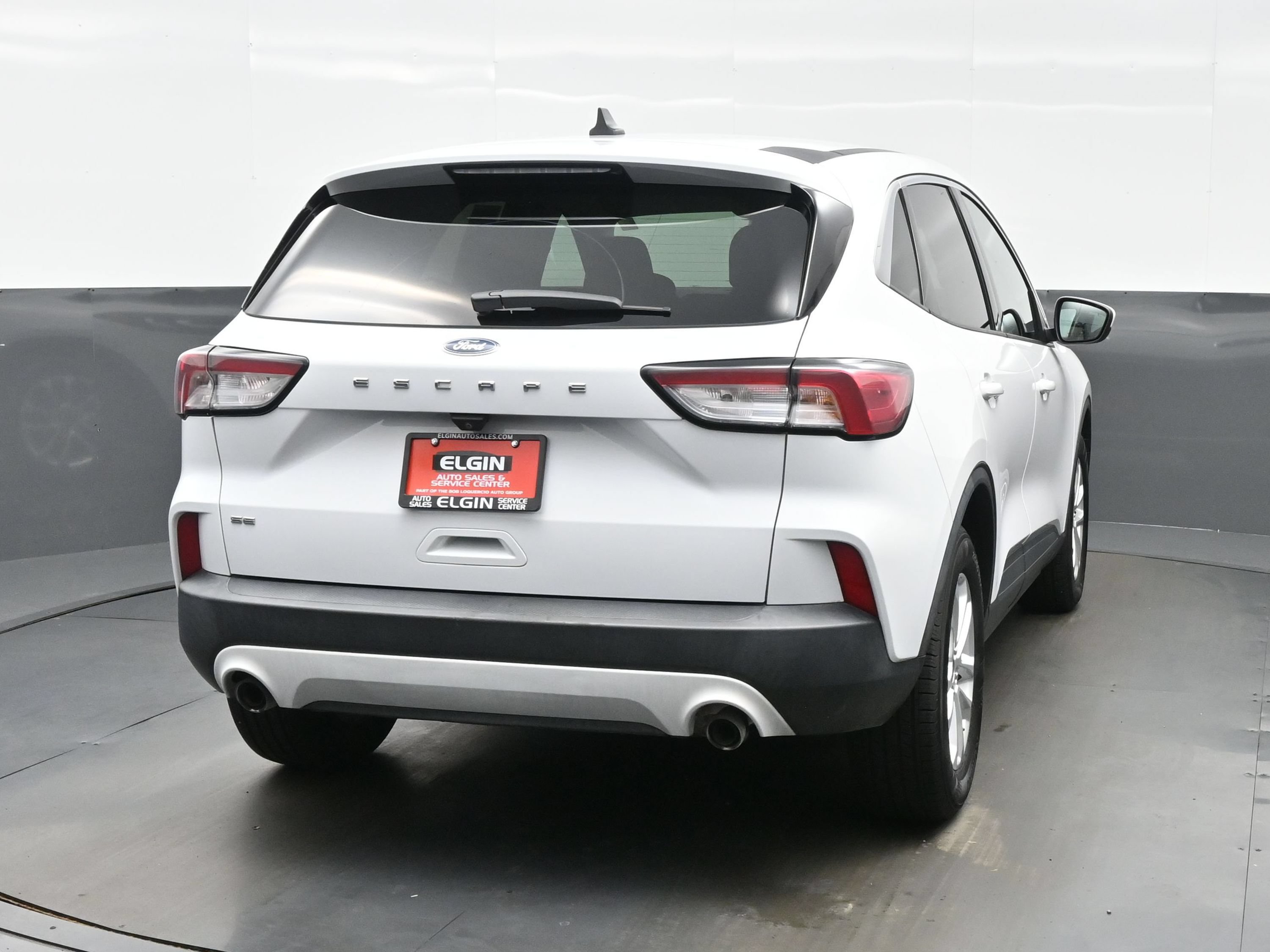 Used 2021 Ford Escape SE w/ Convenience Package FWD image 5