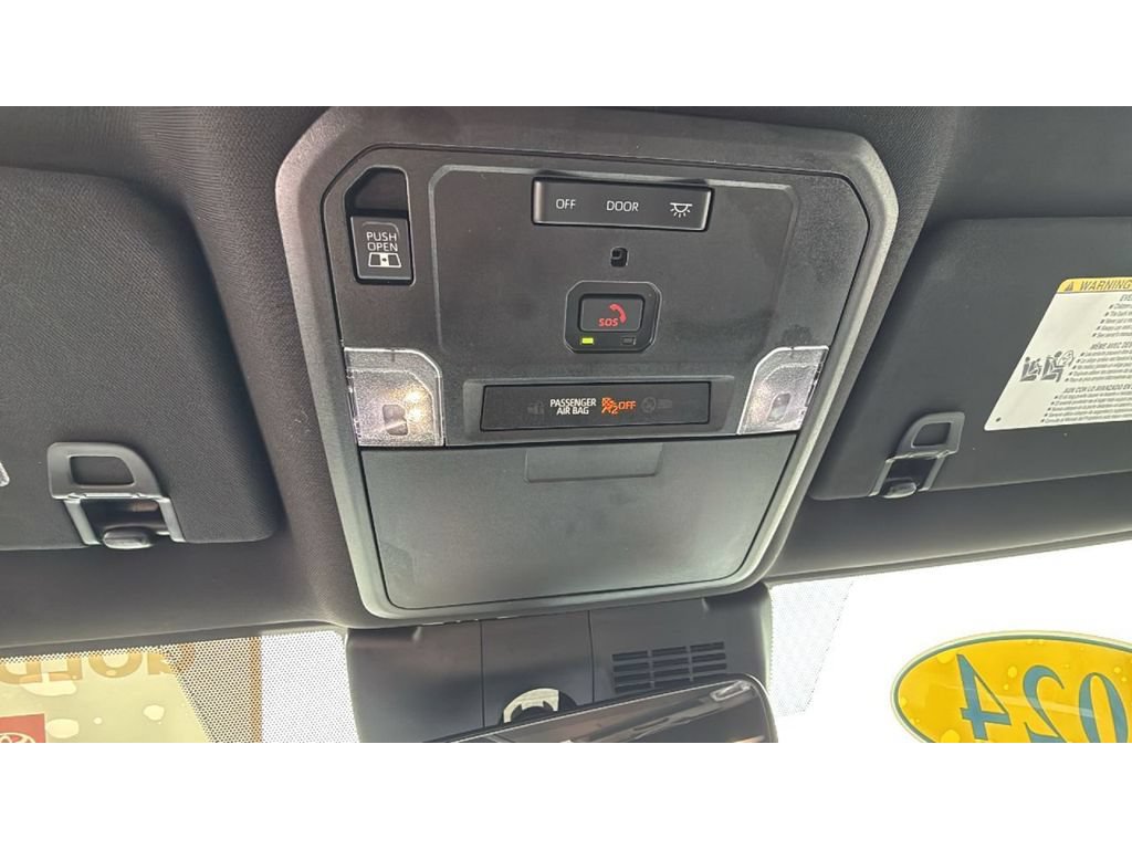 Certified 2024 Toyota Tacoma SR5 AWD/4WD image 24