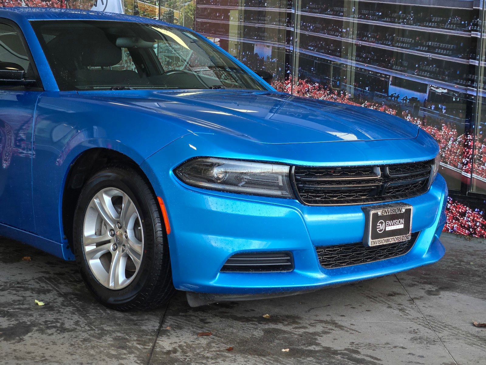 Used 2023 Dodge Charger SXT image 2