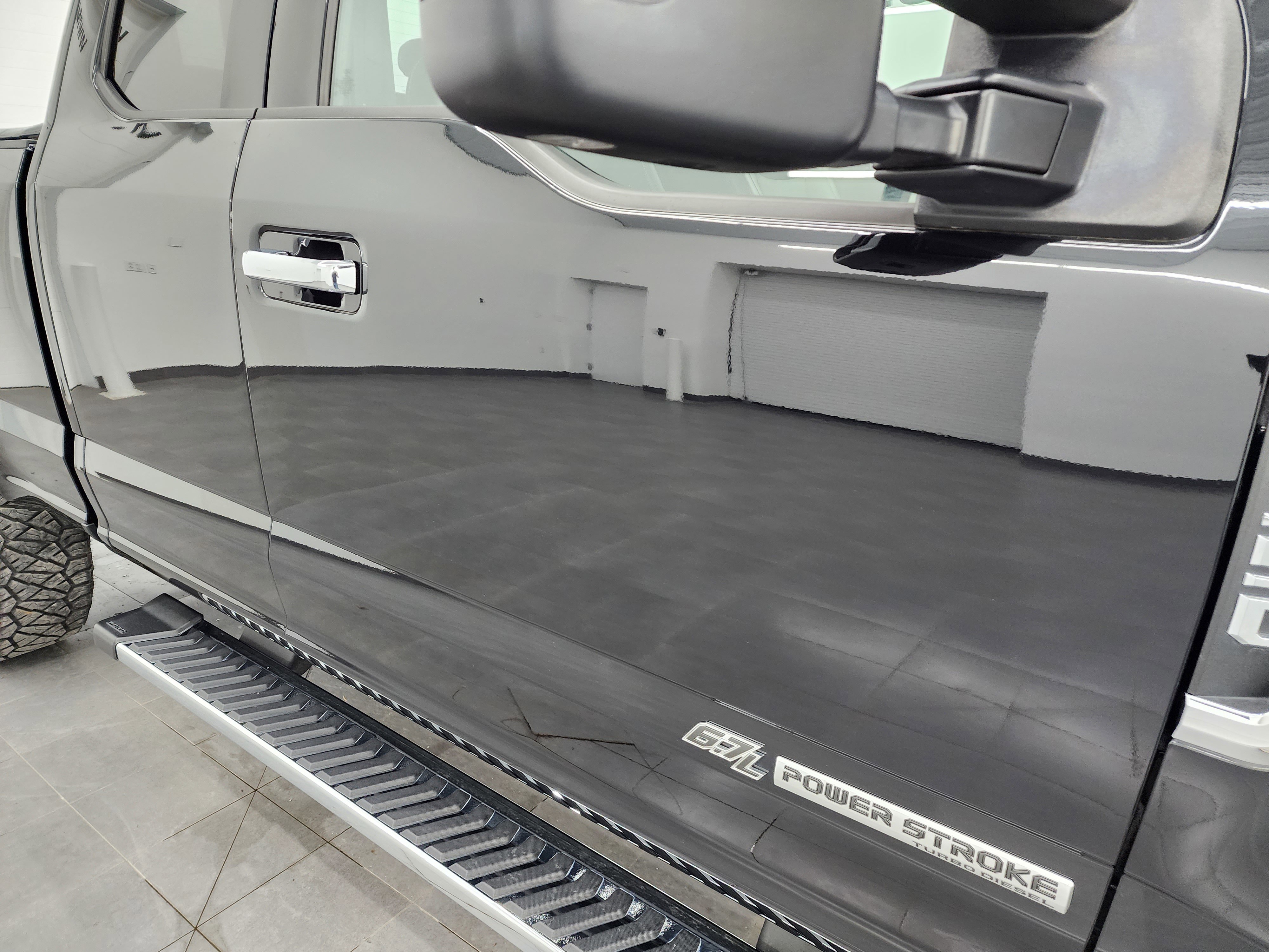 Used 2019 Ford F350 Lariat w/ Chrome Package image 24