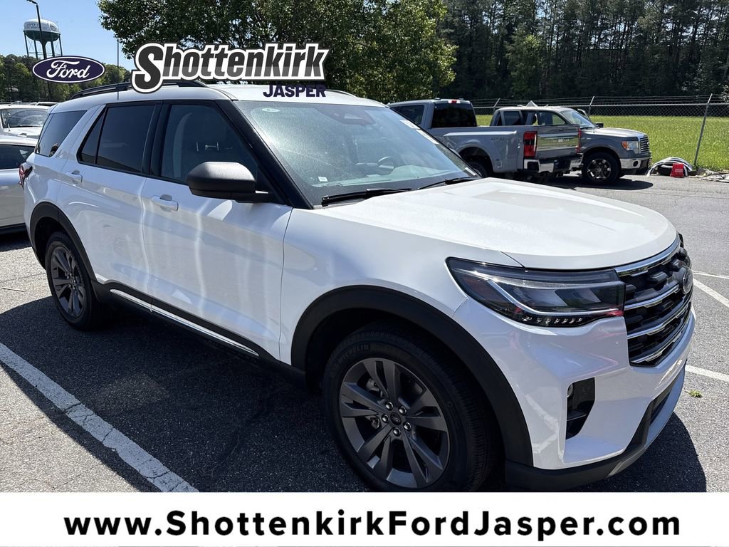 Used 2025 Ford Explorer Active w/ Active Comfort Package AWD/4WD image 1