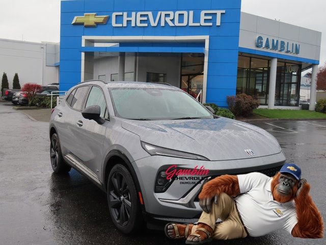 Used 2025 Buick Envision Sport Touring image 1