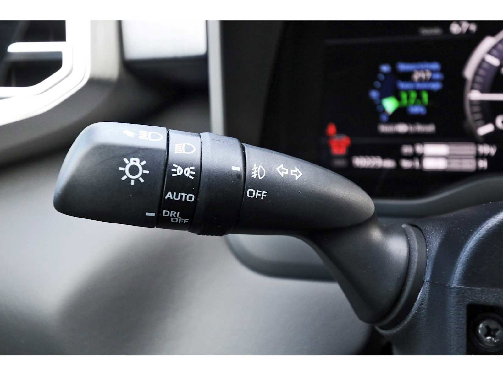 Used 2025 Toyota Sequoia Platinum image 16