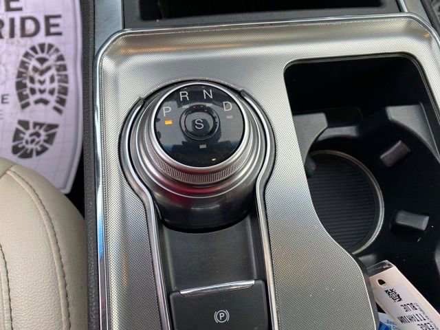 Used 2022 Ford Edge Titanium image 14