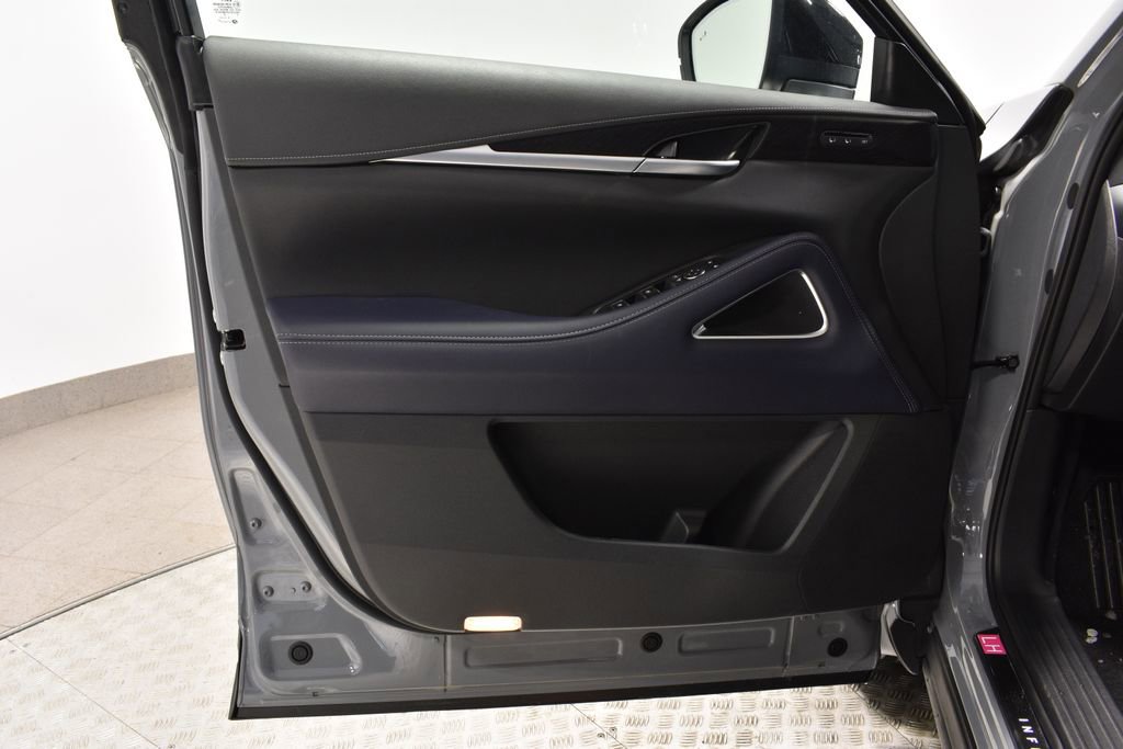 New 2026 INFINITI QX60 Sport w/ Dark Cargo Package image 9