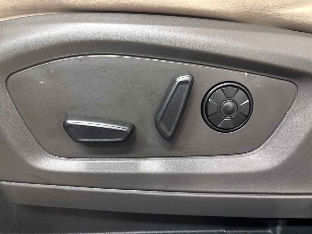 Used 2021 Ford Explorer Platinum w/ Equipment Group 601A image 44