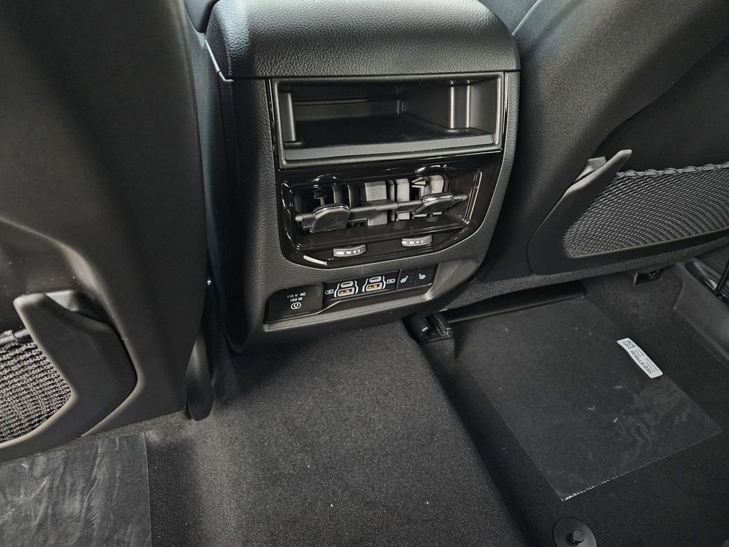 New 2025 Jeep Grand Cherokee Limited image 11