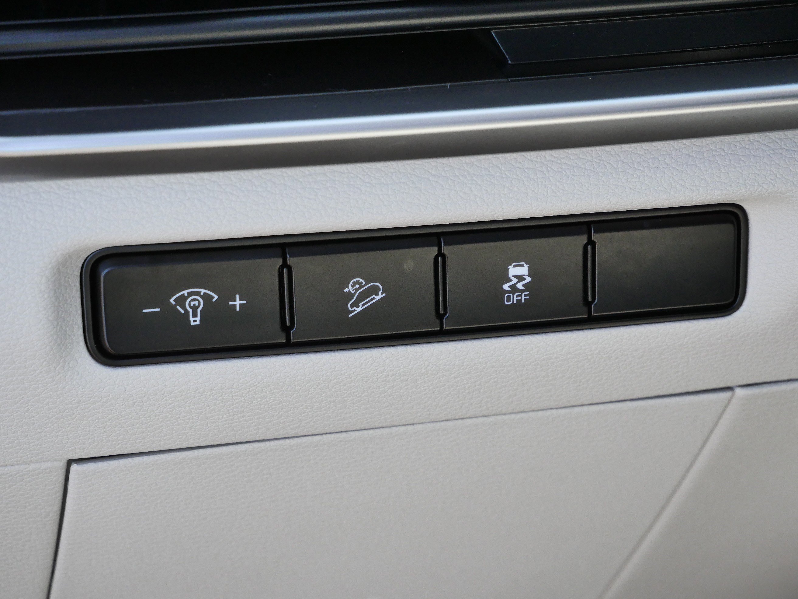 Used 2023 Kia Telluride S FWD image 21