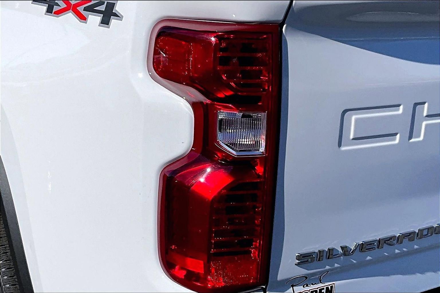 Used 2025 Chevrolet Silverado 2500 LT w/ Convenience Package image 24